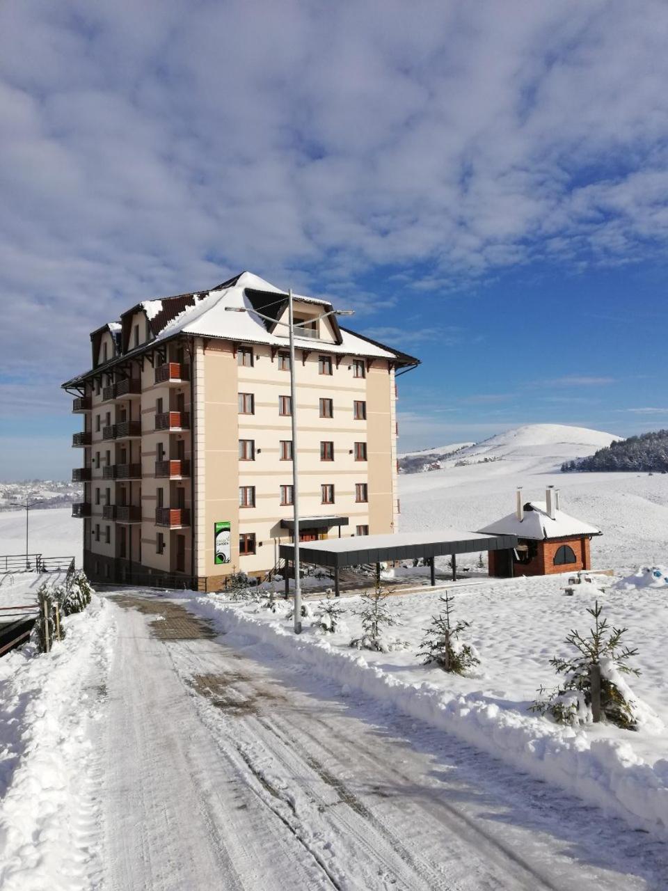 Sunset Zlatibor Hills Bed & Breakfast Exterior photo